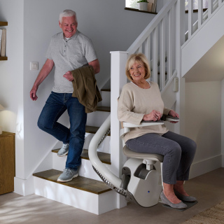 Hoe kiest u de beste scootmobiel in 2025? Lees de koopgids en vergelijk betrouwbare aanbieders