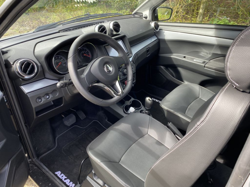 45 km auto of brommobiel interieur