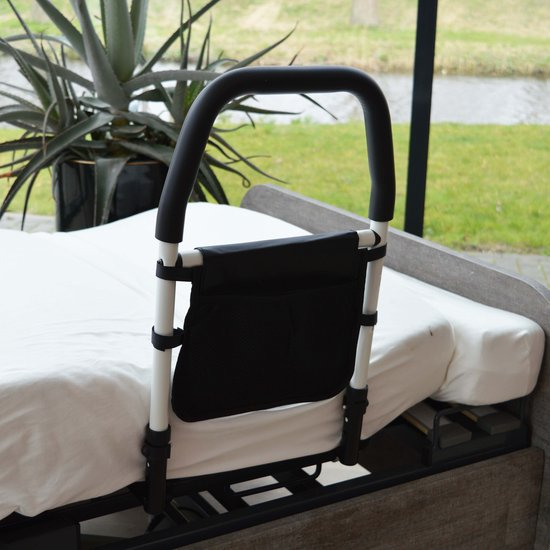Beste bedbeugel voor ouderen: veilig in en uit bed 2026