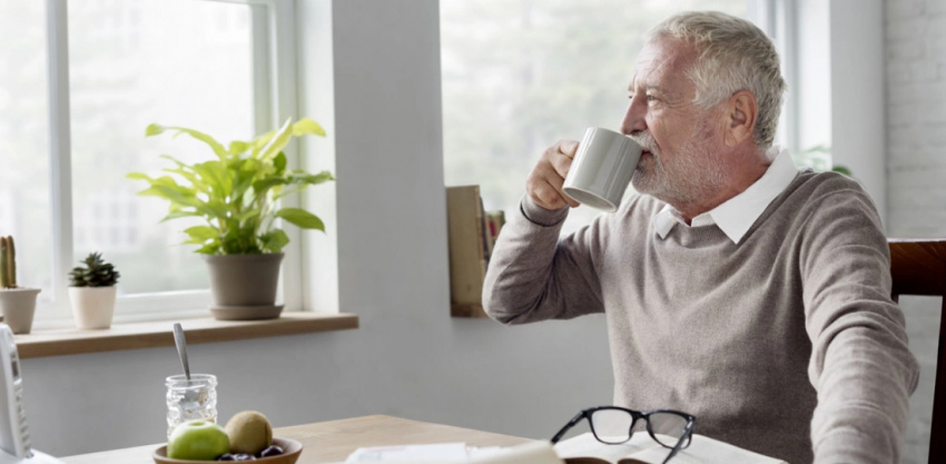 Waarom wil de overheid dat we langer thuis wonen?